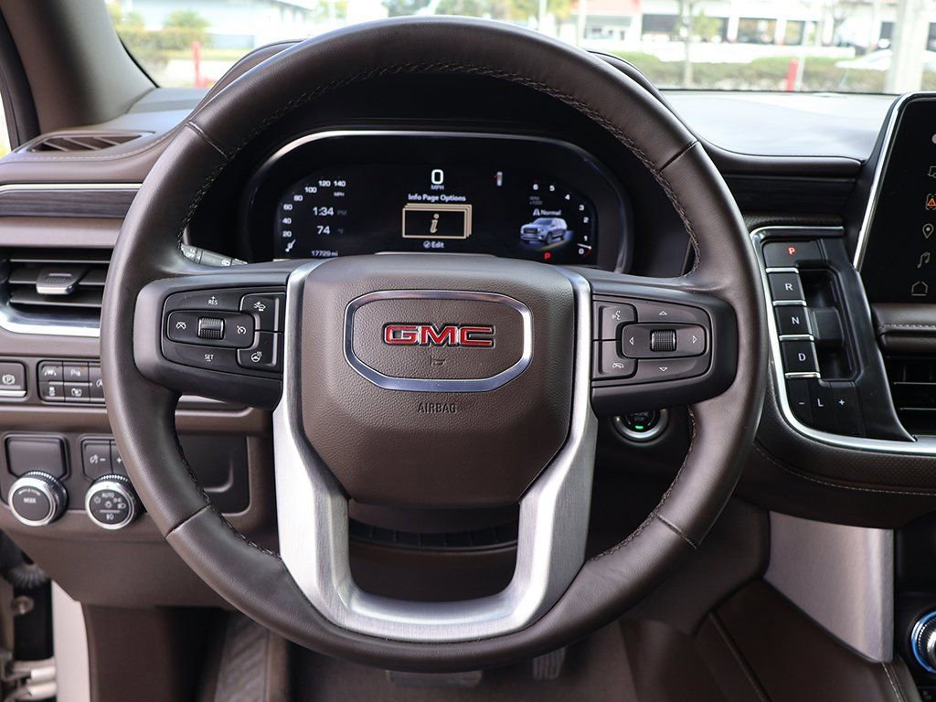 Used 2024 GMC Yukon SLT w/ SLT Luxury Package RWD image 42