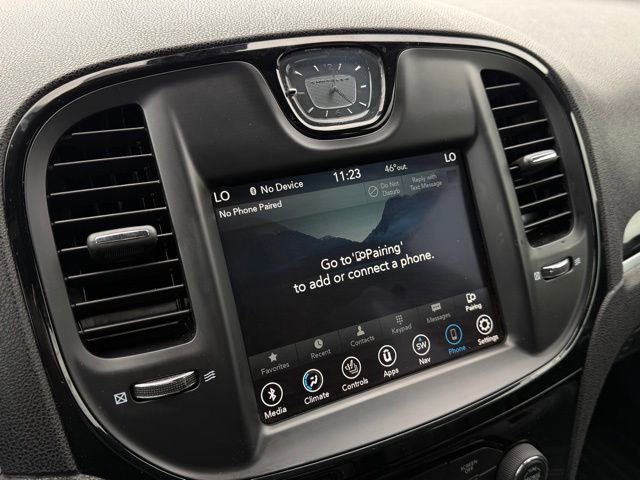 Used 2022 Chrysler 300 S image 18