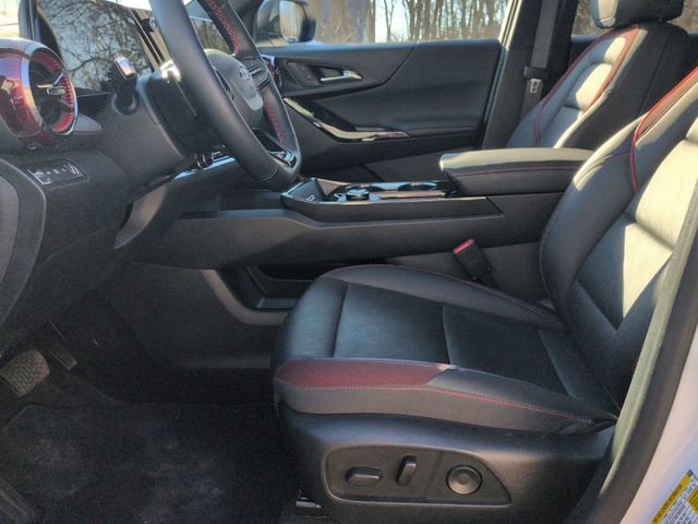 Used 2025 Chevrolet Equinox RS w/ Convenience Package III image 21