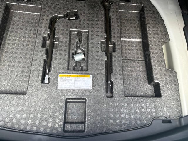 Used 2023 Lexus ES 350 w/ Accessory Package (Z1) FWD image 40