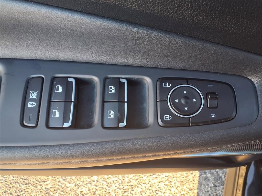 Used 2019 Hyundai Santa Fe FWD image 12