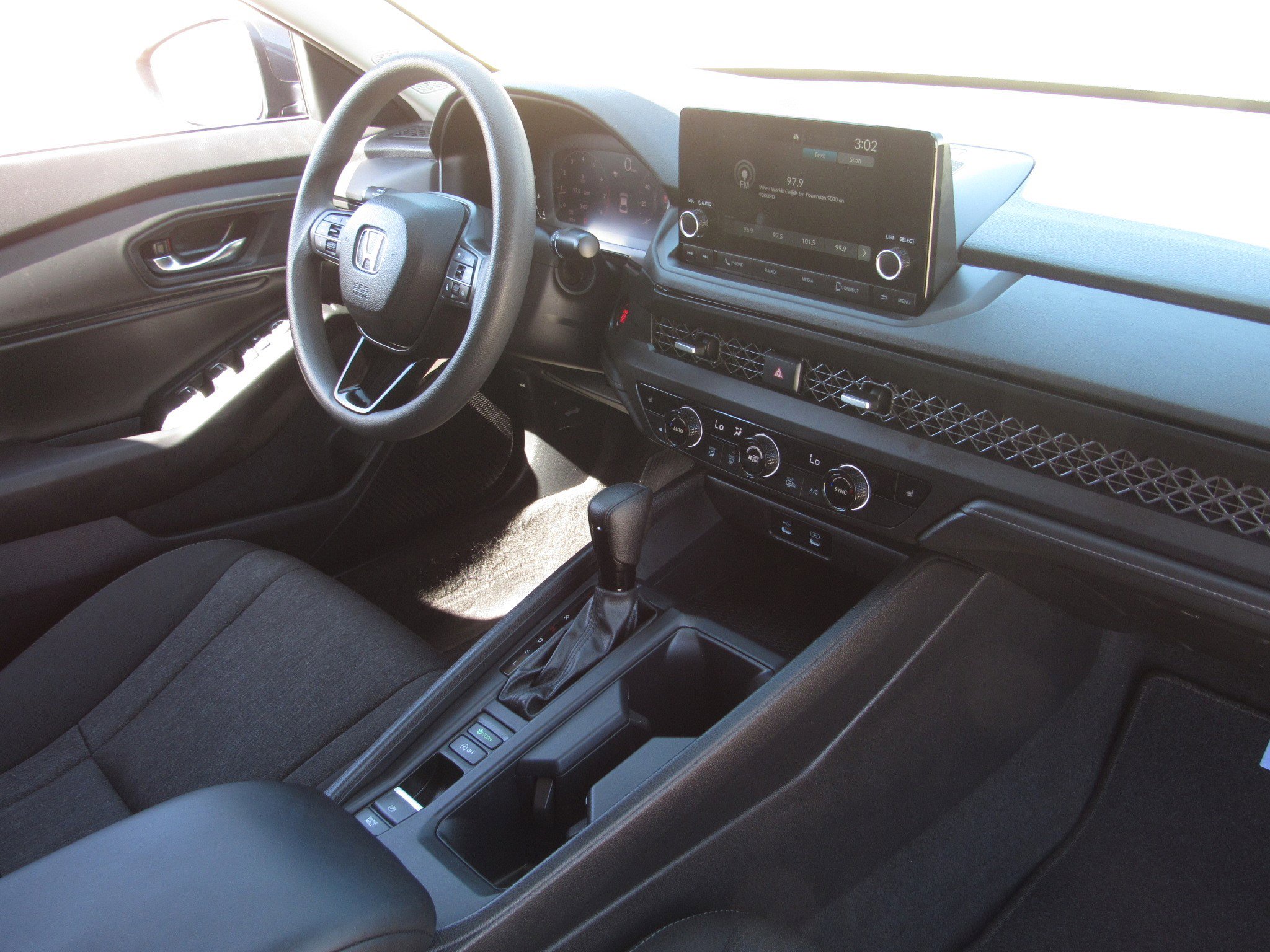 Certified 2023 Honda Accord EX image 10