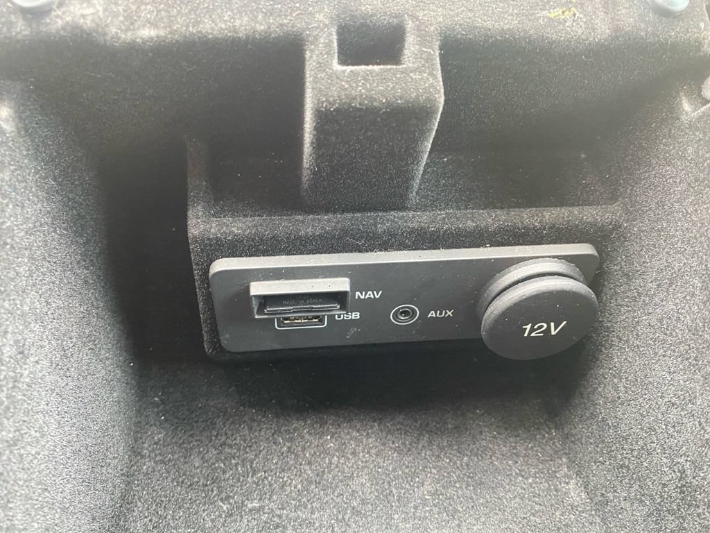 Used 2017 Land Rover Range Rover Evoque SE AWD/4WD image 18