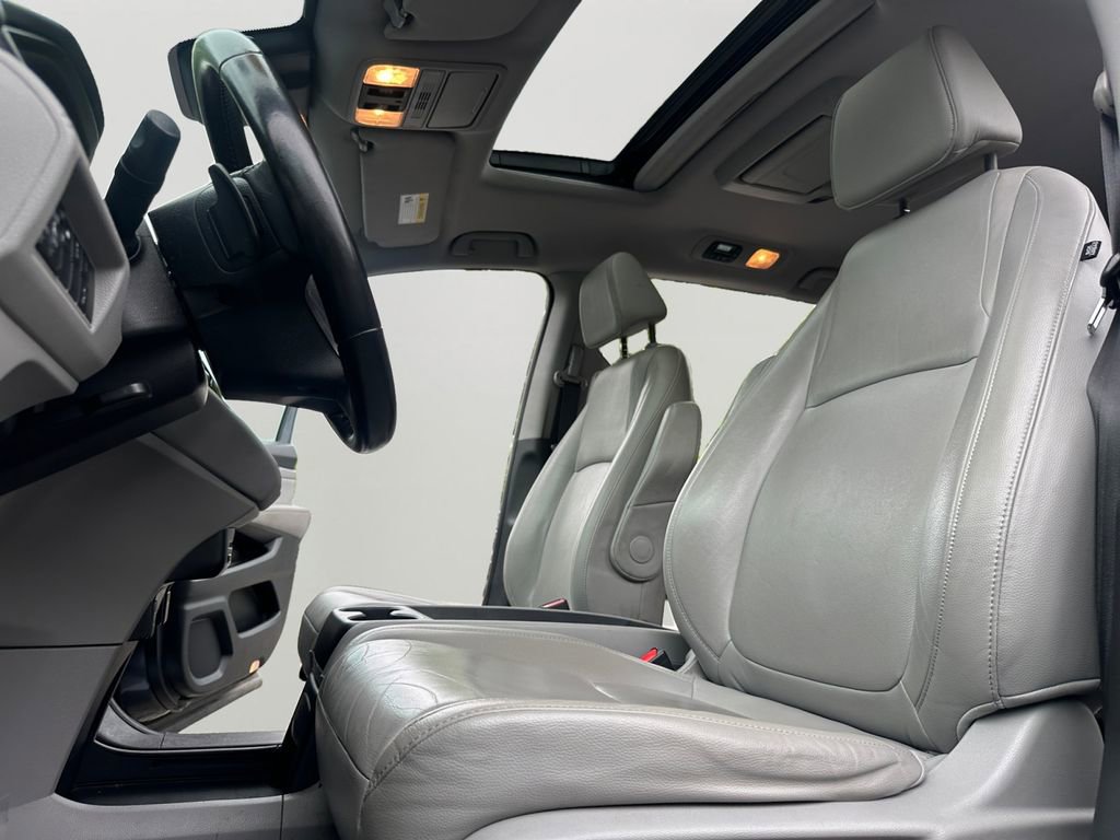 Used 2019 Honda Odyssey EX-L image 22