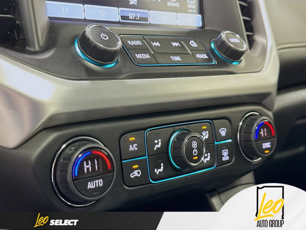 Used 2019 GMC Acadia SLT w/ LPO, Floor Liner Package FWD image 18