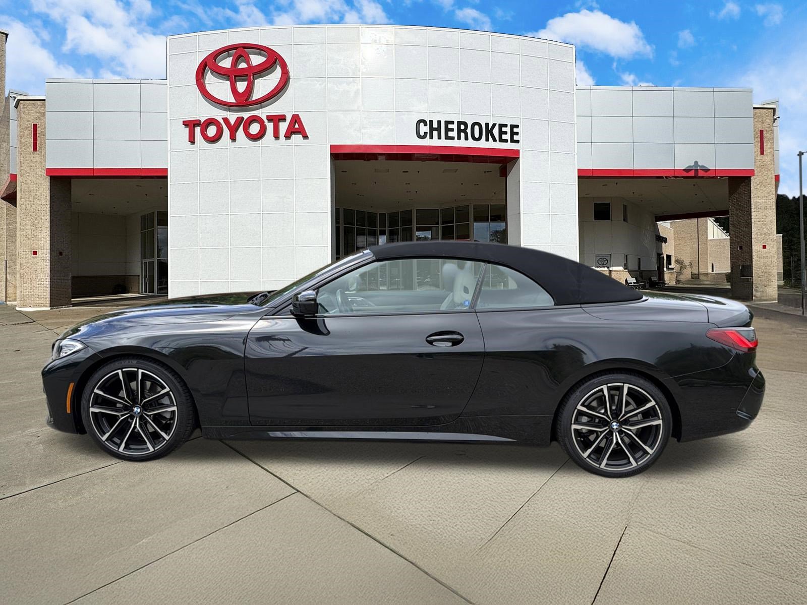Used 2021 BMW 430i Convertible w/ M Sport Package RWD image 8