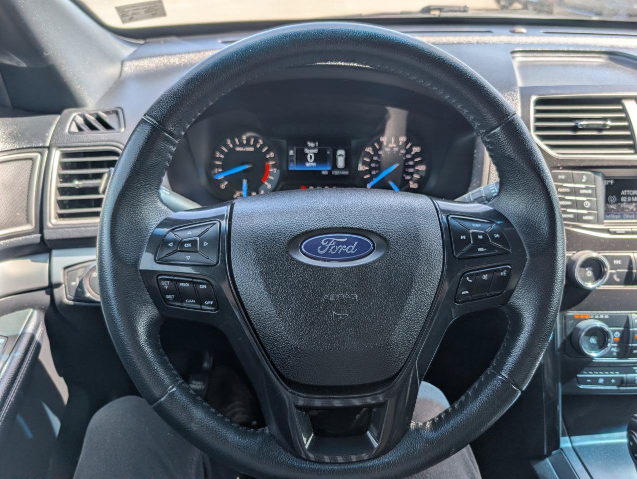 Used 2018 Ford Explorer XLT FWD image 19