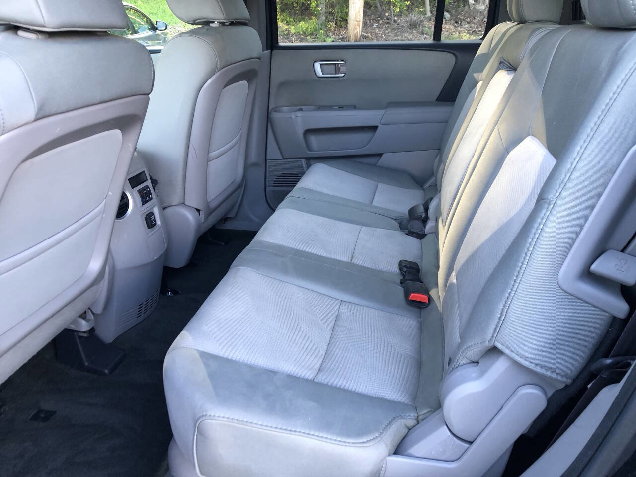 Used 2015 Honda Pilot LX image 10
