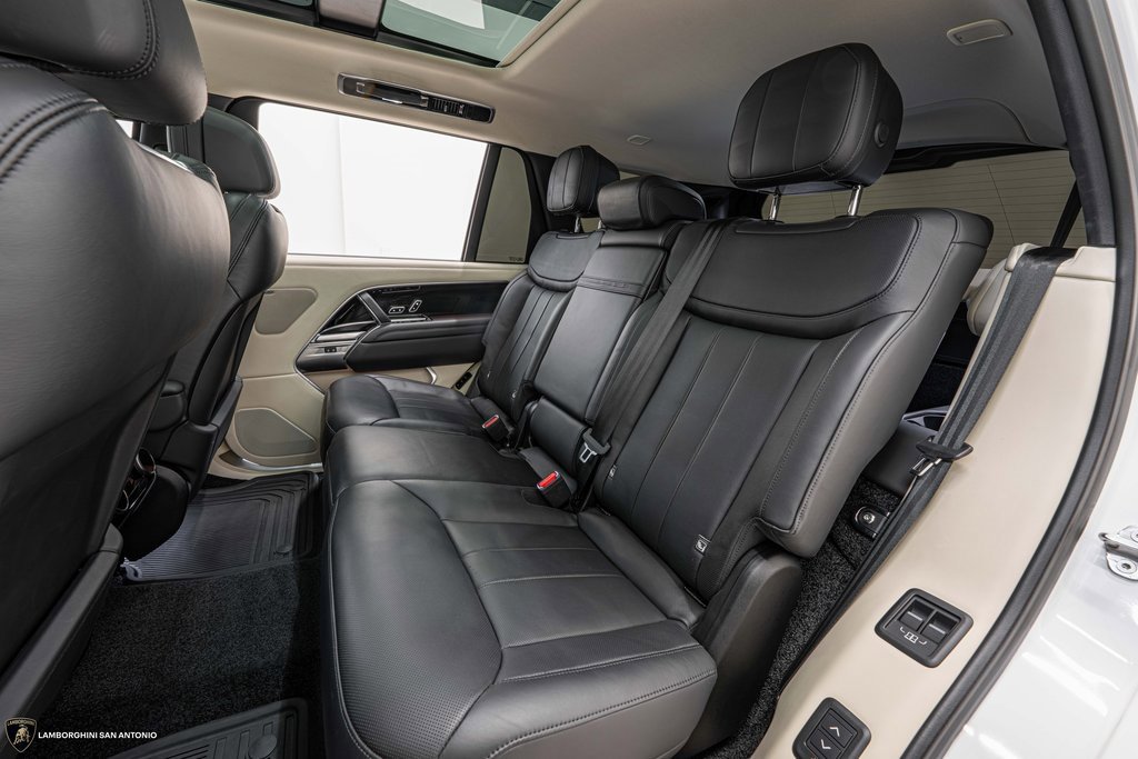 Used 2023 Land Rover Range Rover Long Wheelbase SE image 20