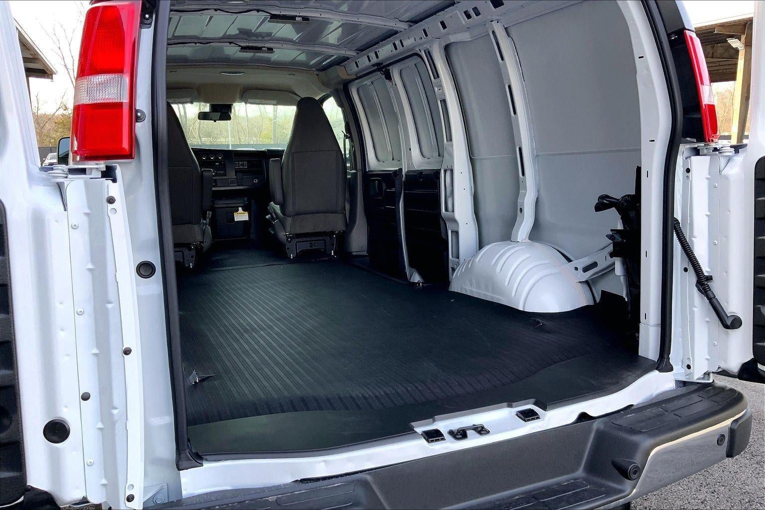 New 2026 Chevrolet Express 2500 w/ Enhanced Convenience Package RWD image 5