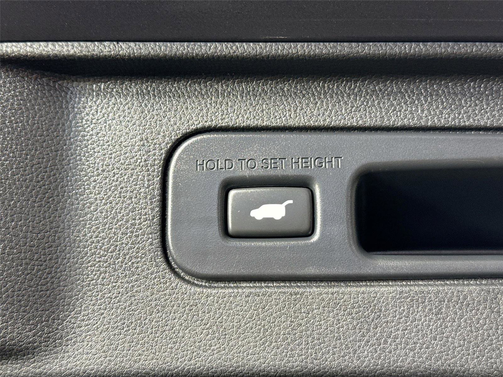 Used 2025 Honda Pilot EX-L image 40