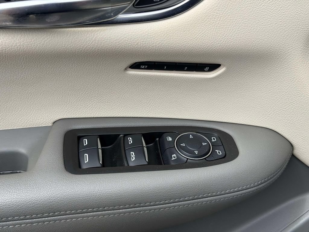 Used 2020 Cadillac XT6 Premium Luxury FWD image 21