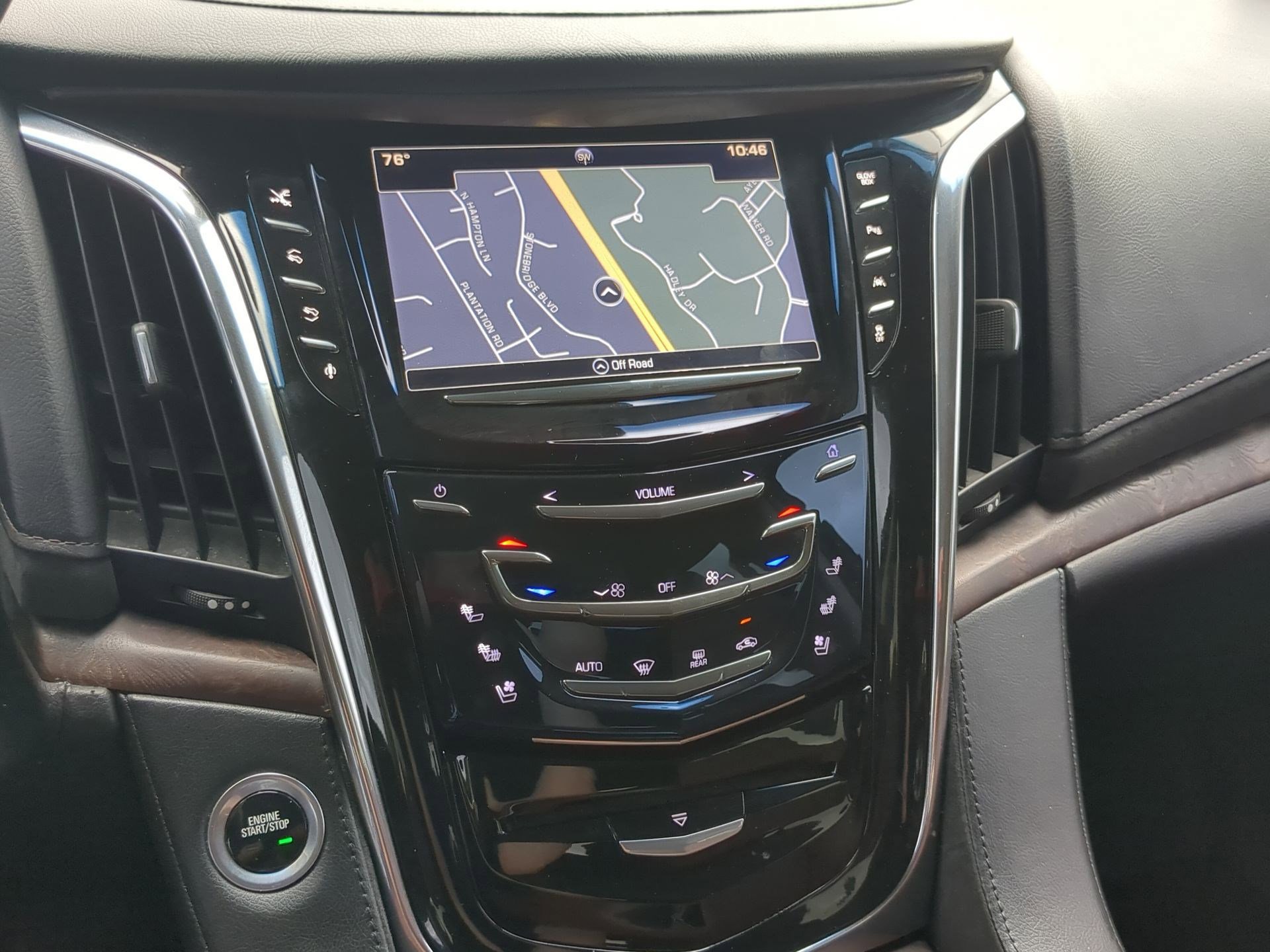 Used 2016 Cadillac Escalade Premium AWD/4WD image 17