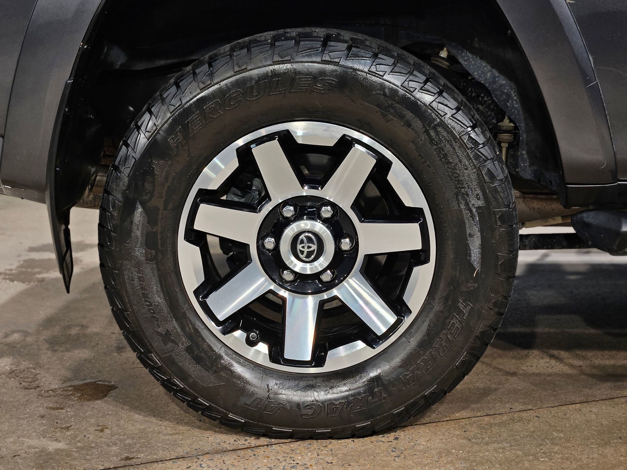 Used 2020 Toyota 4Runner TRD Off-Road Premium image 17