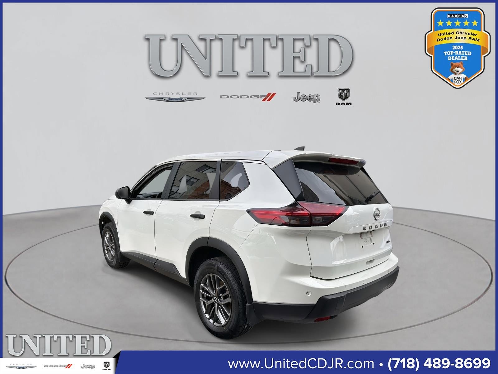 Used 2024 Nissan Rogue S image 4