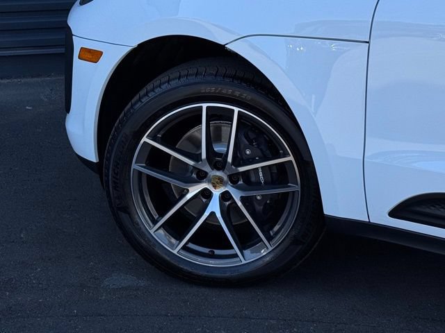 New 2026 Porsche Macan AWD/4WD image 12