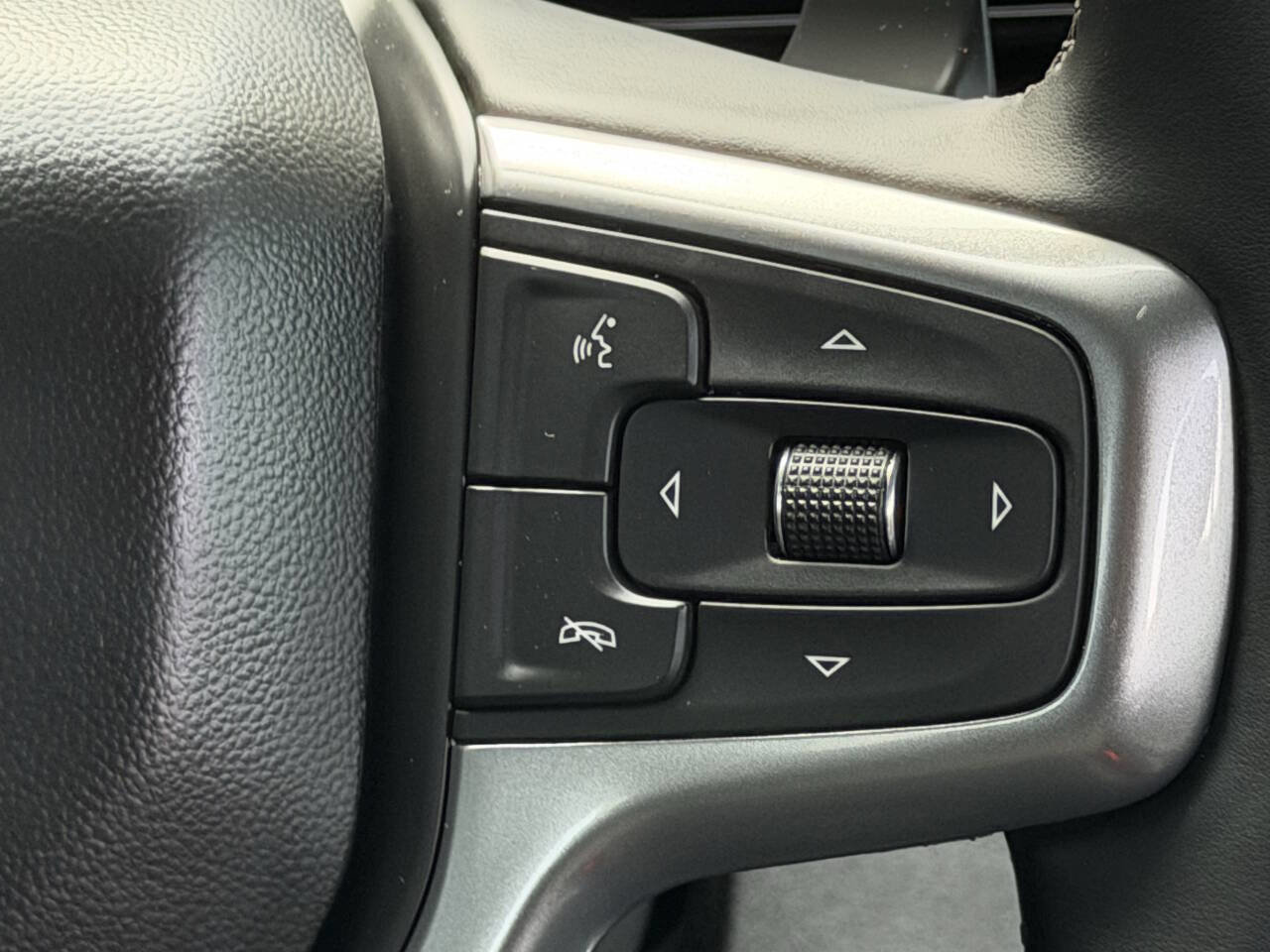 Used 2024 Chevrolet Silverado 1500 RST w/ Rally Edition image 25