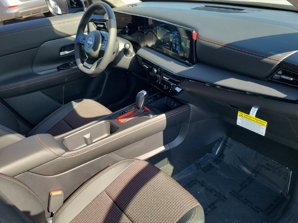 New 2026 Nissan Kicks SR FWD image 12