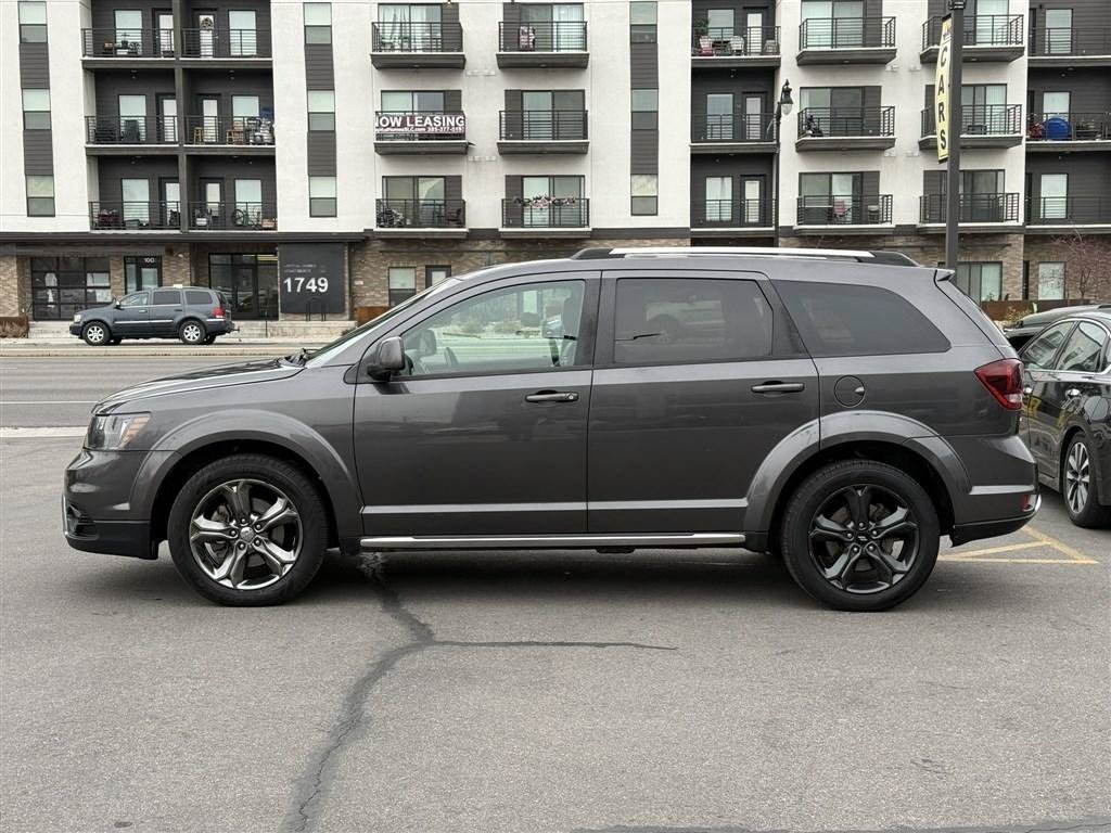 Used 2015 Dodge Journey Crossroad w/ Flexible Seating Group FWD image 4