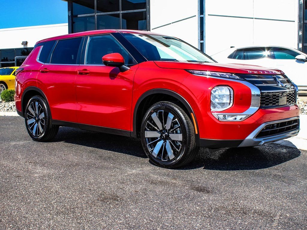 New 2025 Mitsubishi Outlander SE AWD/4WD image 3