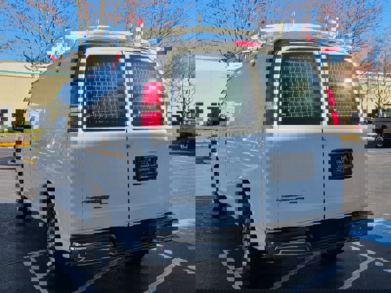 Used 2014 Chevrolet Express 2500 image 7