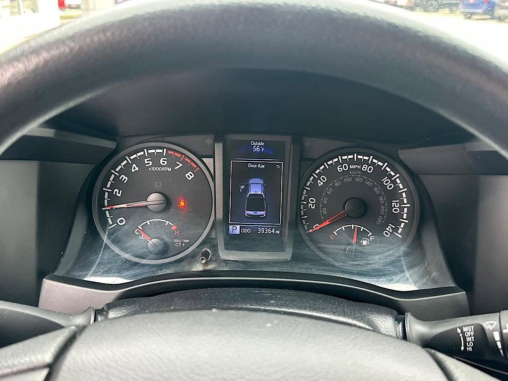 Certified 2021 Toyota Tacoma SR image 28