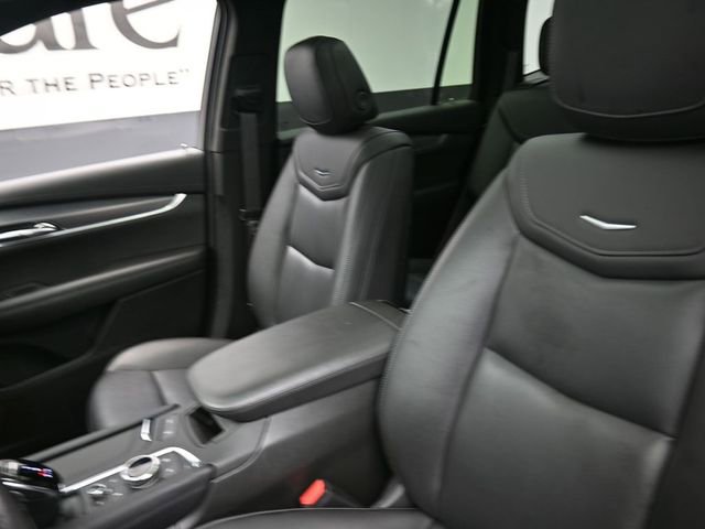 Used 2024 Cadillac XT6 Luxury w/ LPO, Floor Liner Package image 16