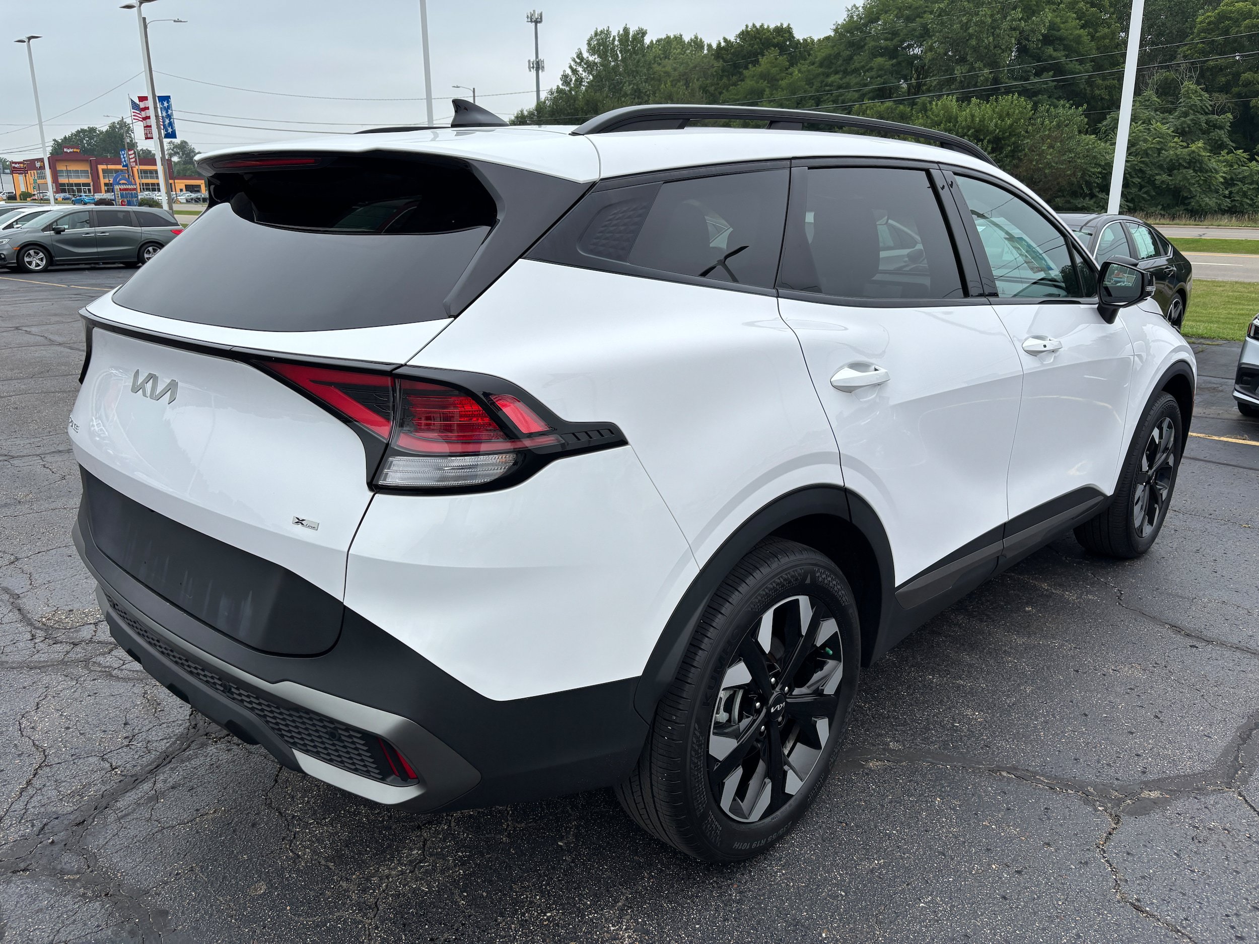Used 2023 Kia Sportage X-Line w/ X-Line Premium Package AWD/4WD image 8