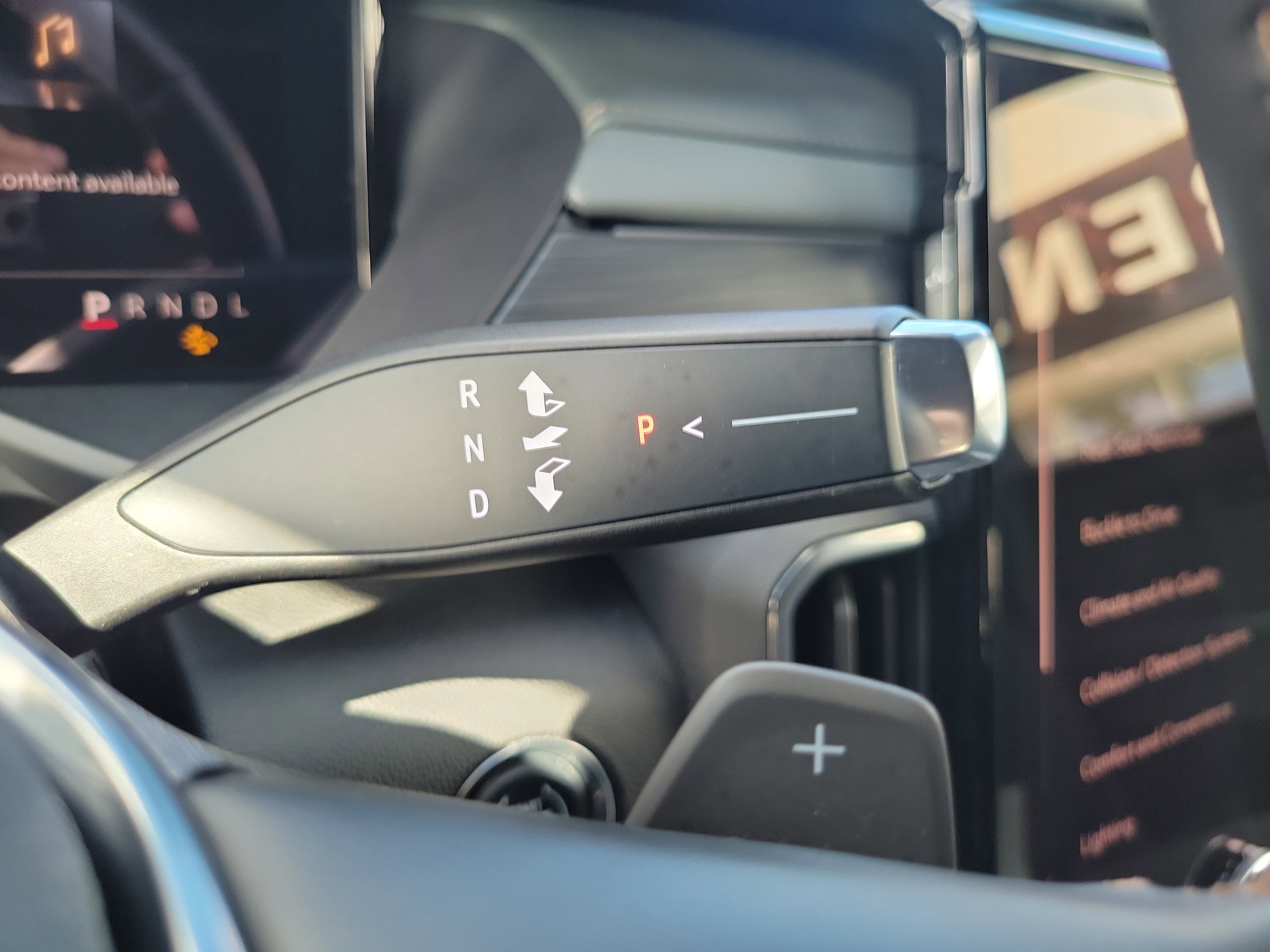 Used 2024 GMC Acadia AT4 w/ Luxury Package image 26