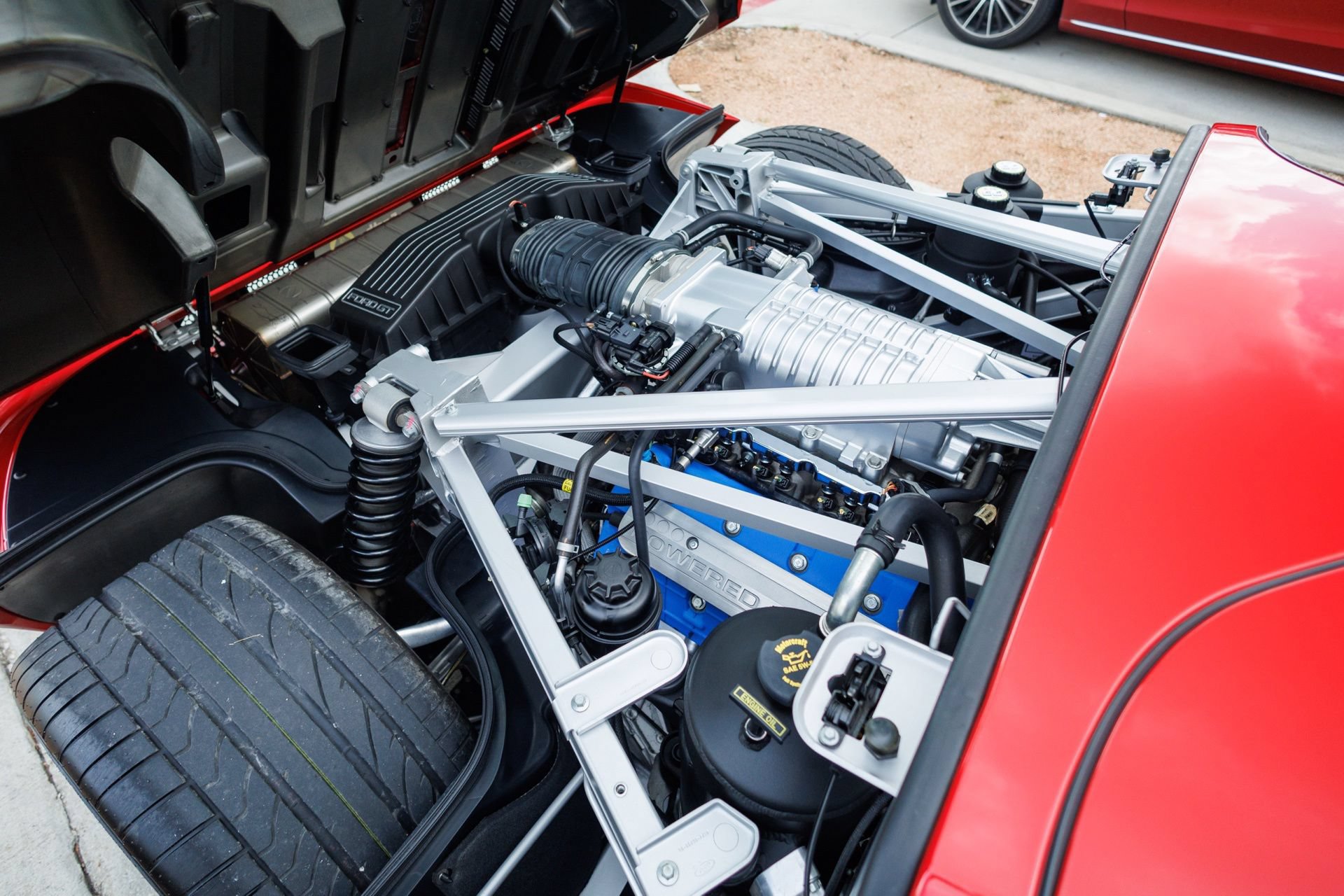 Used 2005 Ford GT RWD image 63