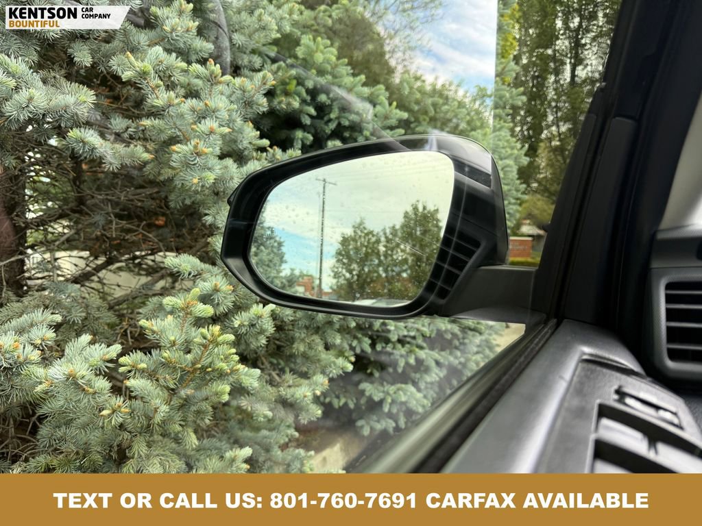 Used 2022 Toyota 4Runner TRD Off-Road Premium w/ Moonroof Package AWD/4WD image 23