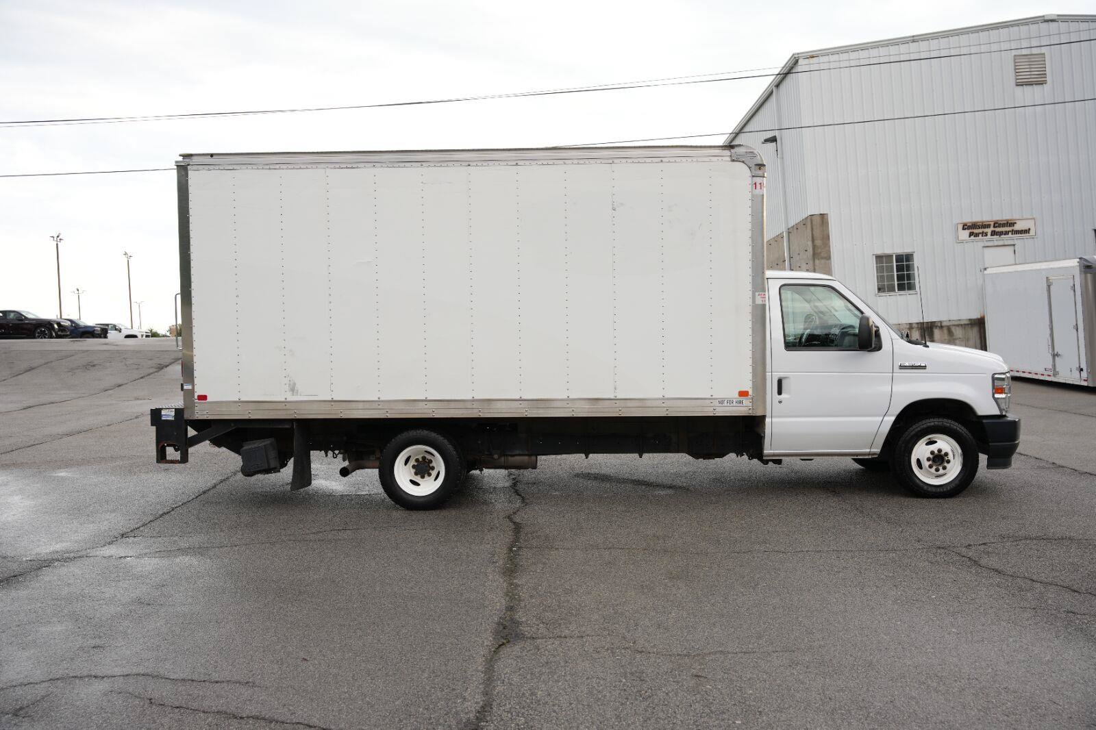 Used 2023 Ford E-350 and Econoline 350 Super Duty w/ Power Windows & Locks Group RWD image 10