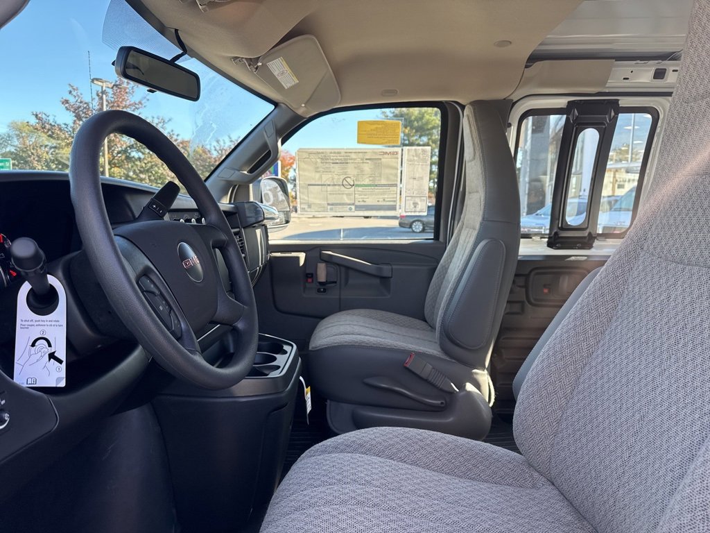 New 2025 GMC Savana 2500 w/ Driver Convenience Package image 15