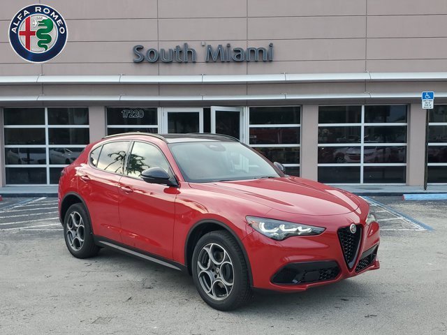 New 2025 Alfa Romeo Stelvio Sprint w/ Convenience Package AWD/4WD image 1