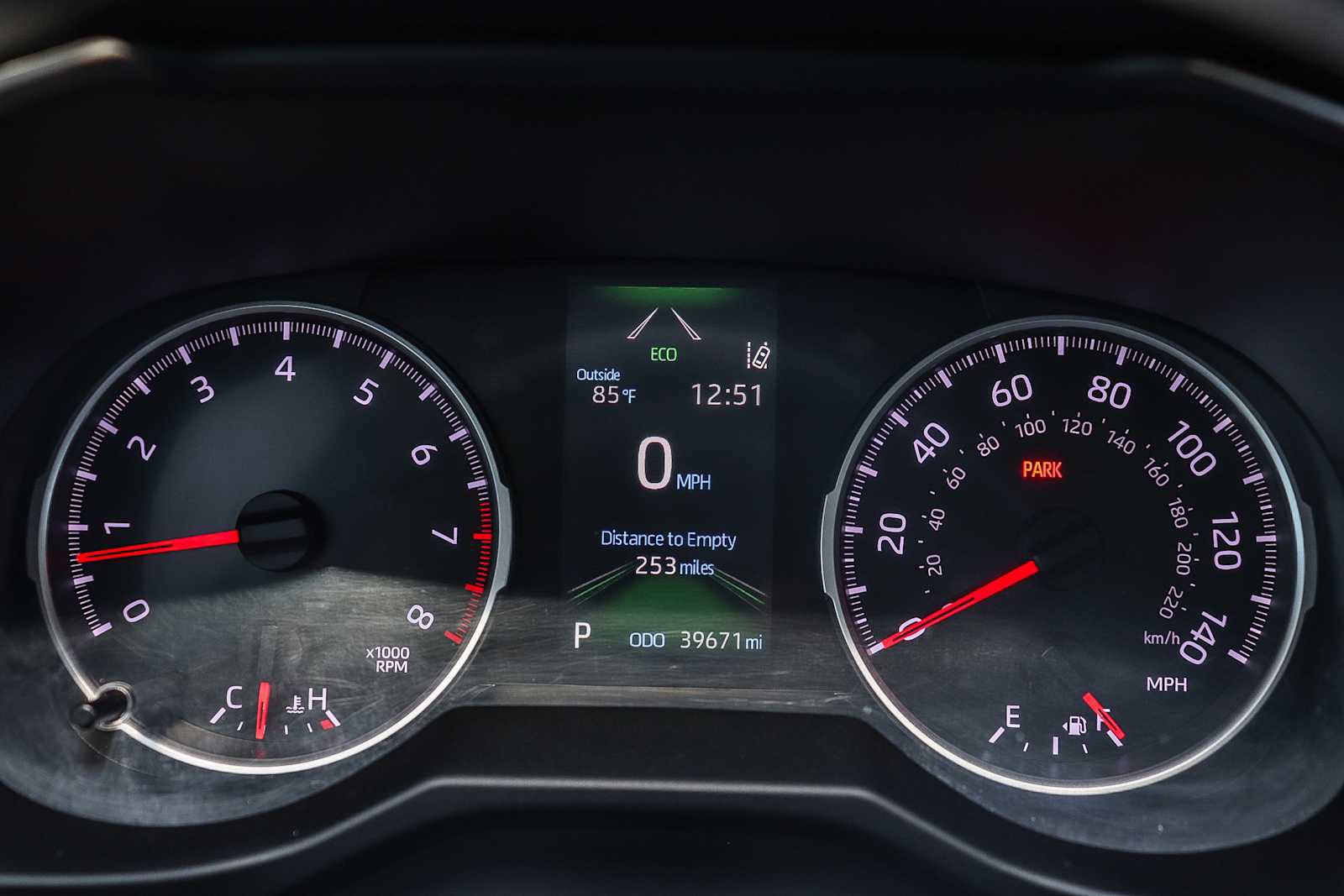 Used 2019 Toyota RAV4 LE image 20