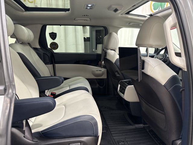 Certified 2025 Kia Carnival SX Prestige FWD image 34
