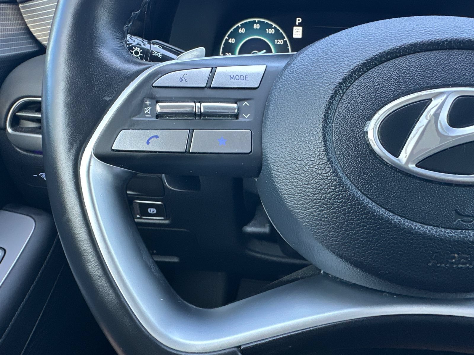 Certified 2025 Hyundai Palisade Limited FWD image 21
