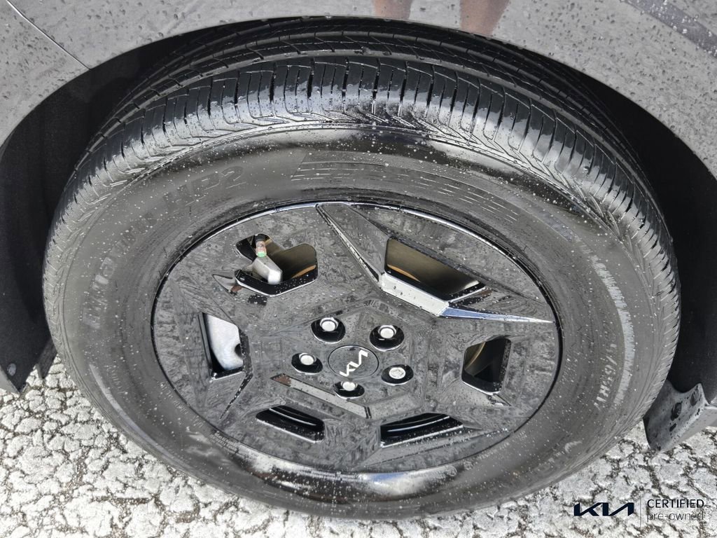 Certified 2026 Kia Carnival image 10