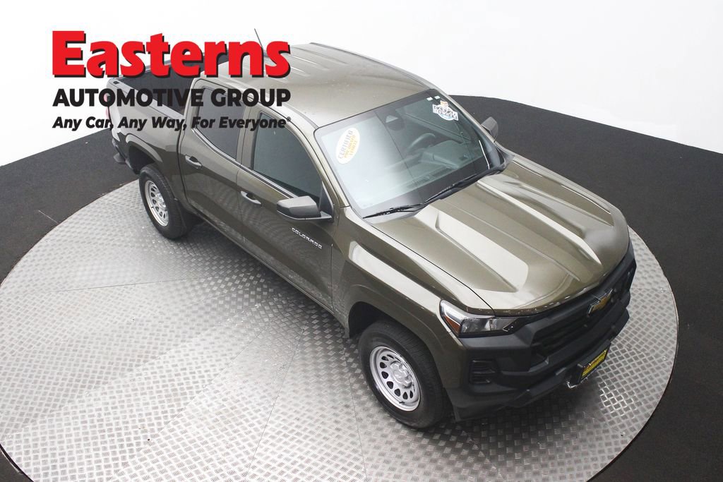 Used 2024 Chevrolet Colorado W/T image 3