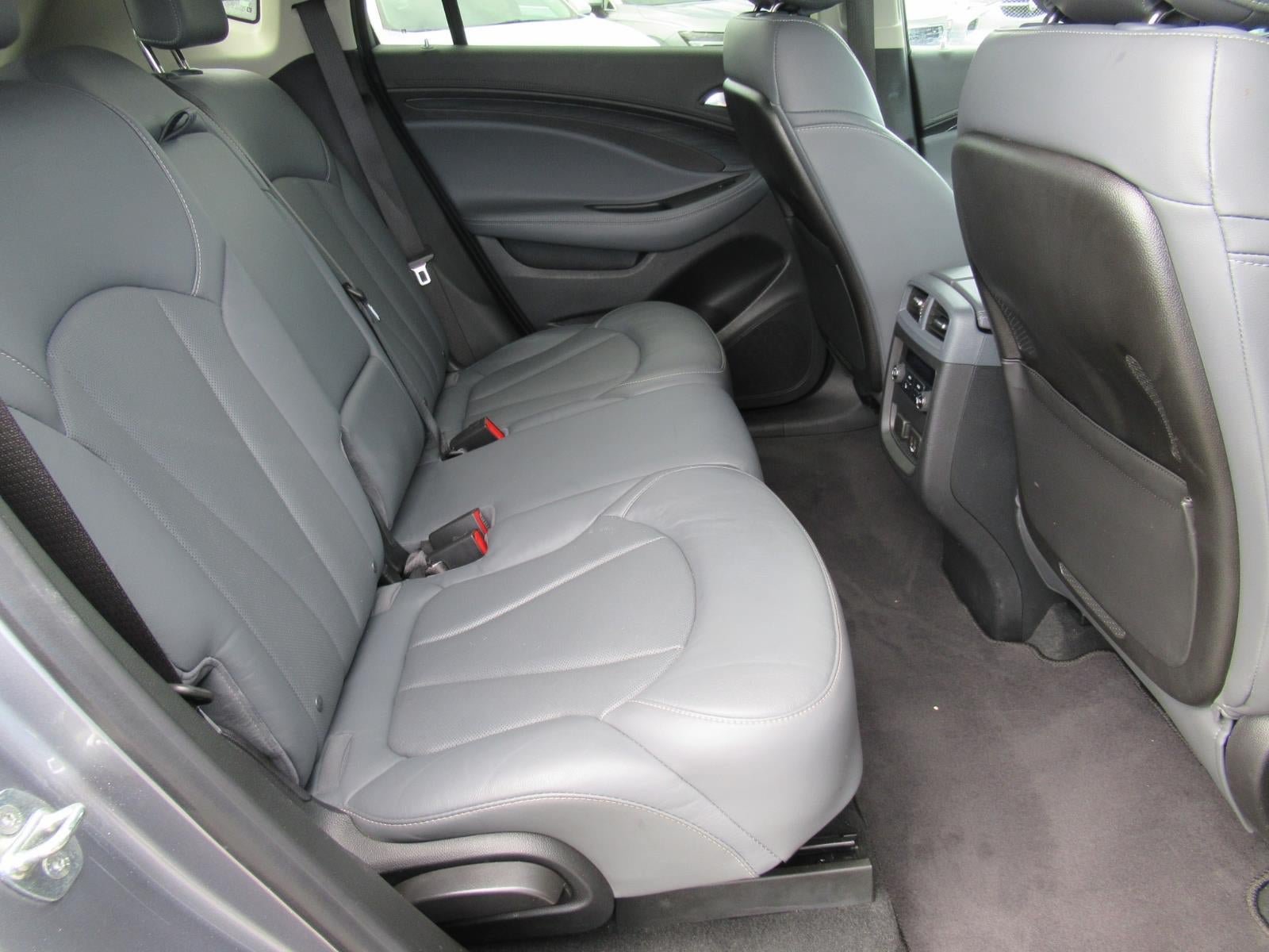 Used 2020 Buick Envision Premium w/ Driver Confidence Package AWD/4WD image 33
