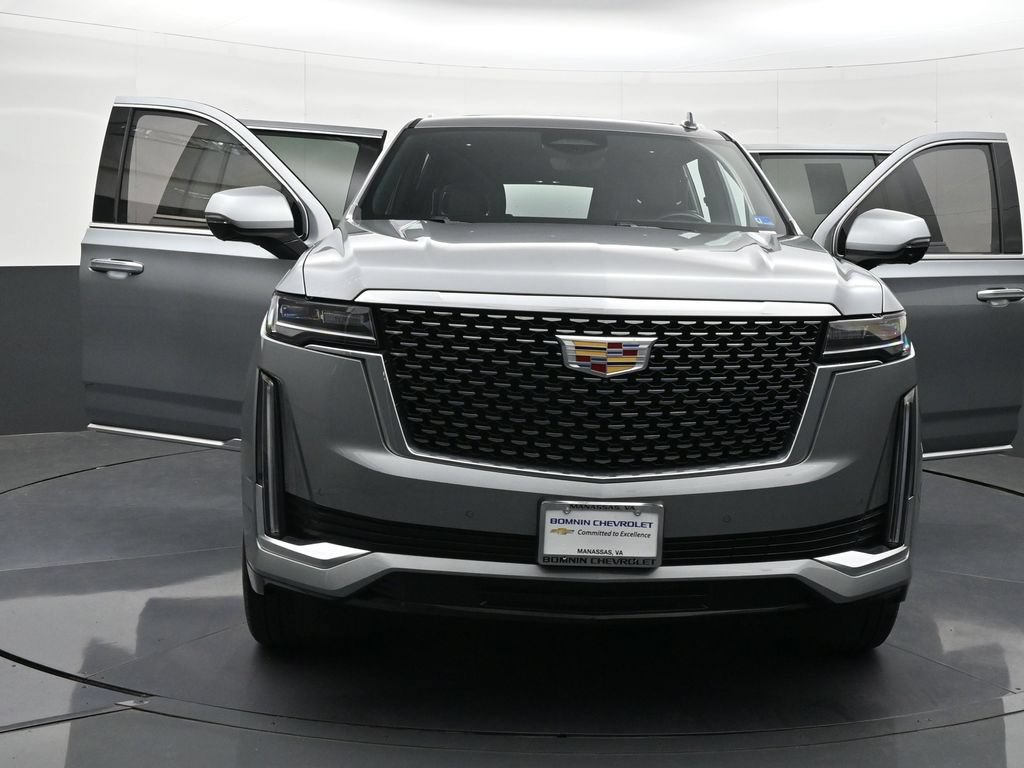 Used 2024 Cadillac Escalade ESV Premium Luxury AWD/4WD image 52