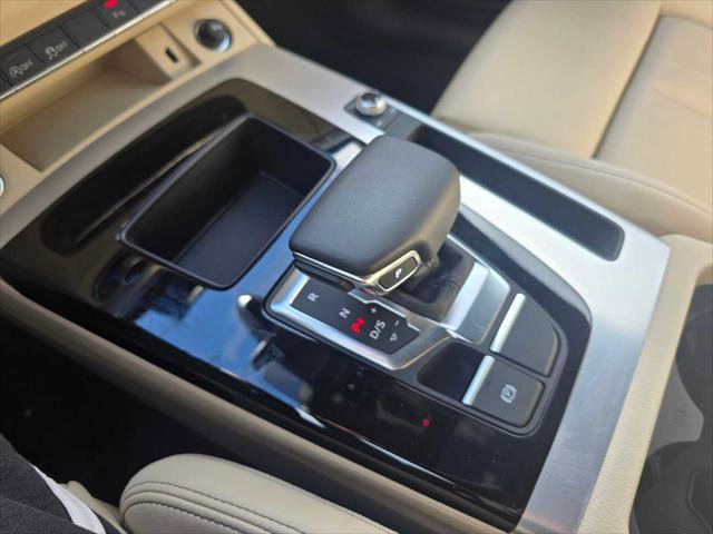 Certified 2025 Audi Q5 2.0T Premium w/ Convenience Plus Package image 31