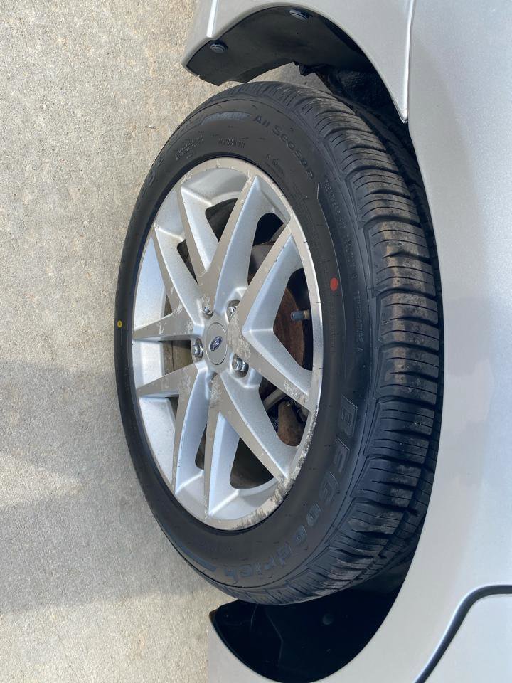 Used 2012 Ford Fusion SEL FWD image 12