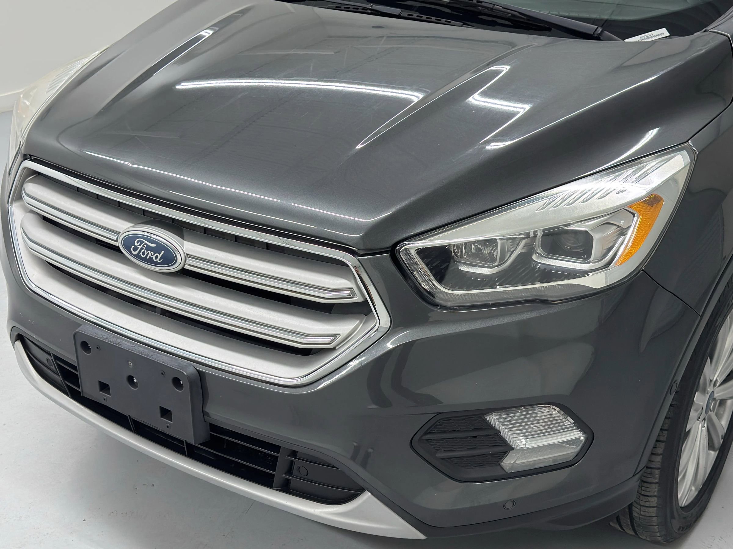 Used 2018 Ford Escape Titanium image 11