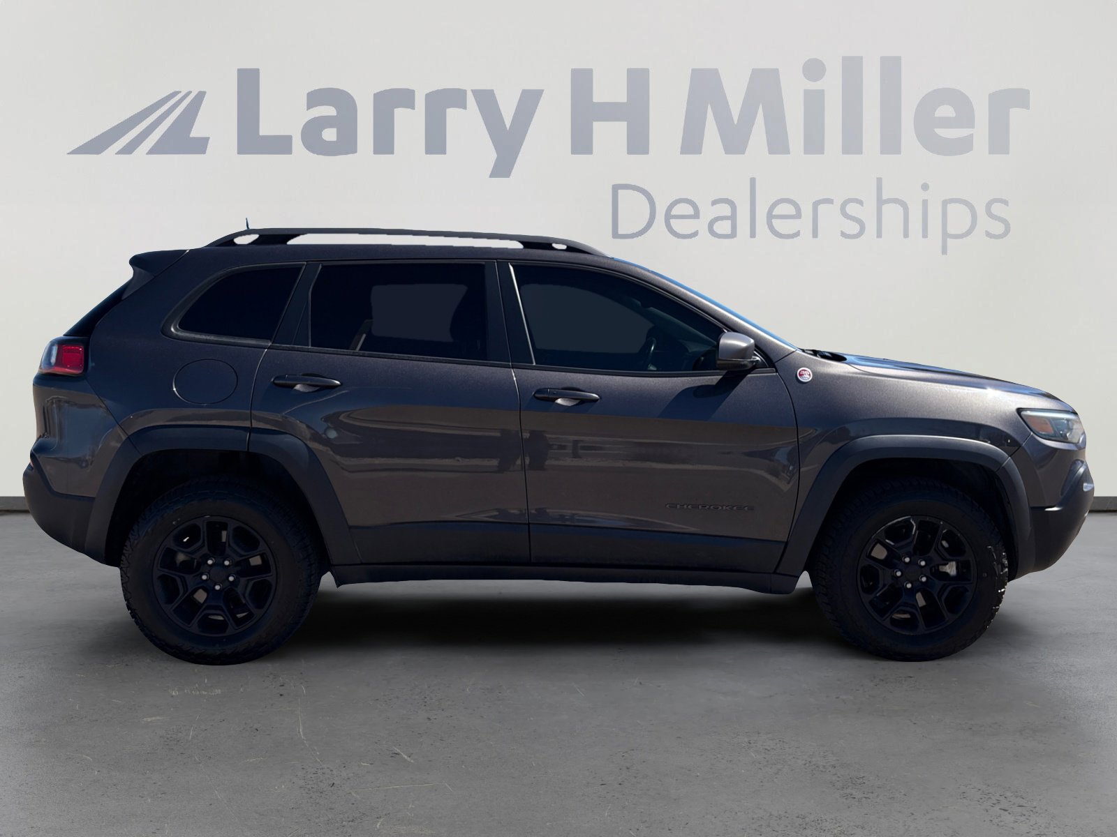 Used 2015 Jeep Cherokee Sport w/ Sport Appearance Group image 7