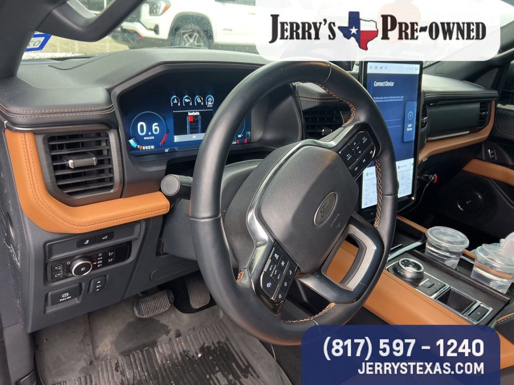 Used 2024 Ford Expedition Platinum image 8