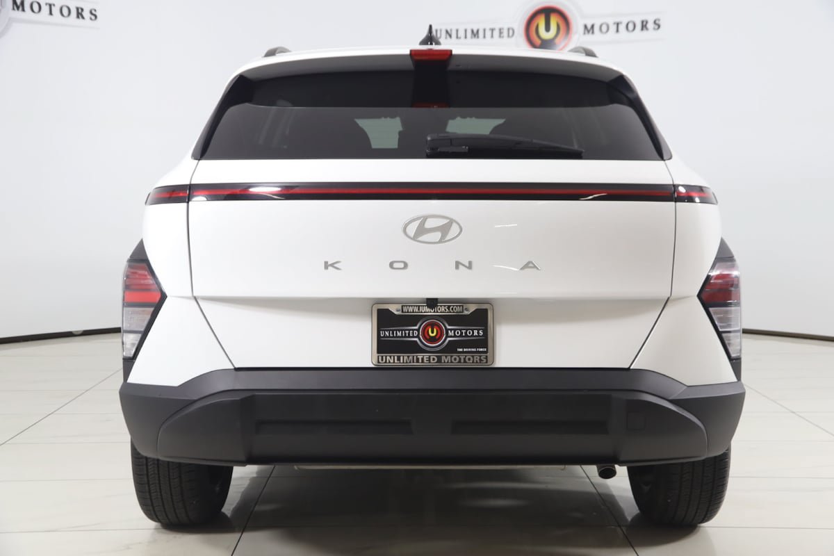 Used 2024 Hyundai Kona SEL FWD image 41