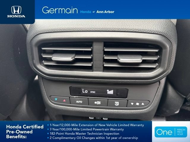 Certified 2025 Honda Pilot Touring image 17