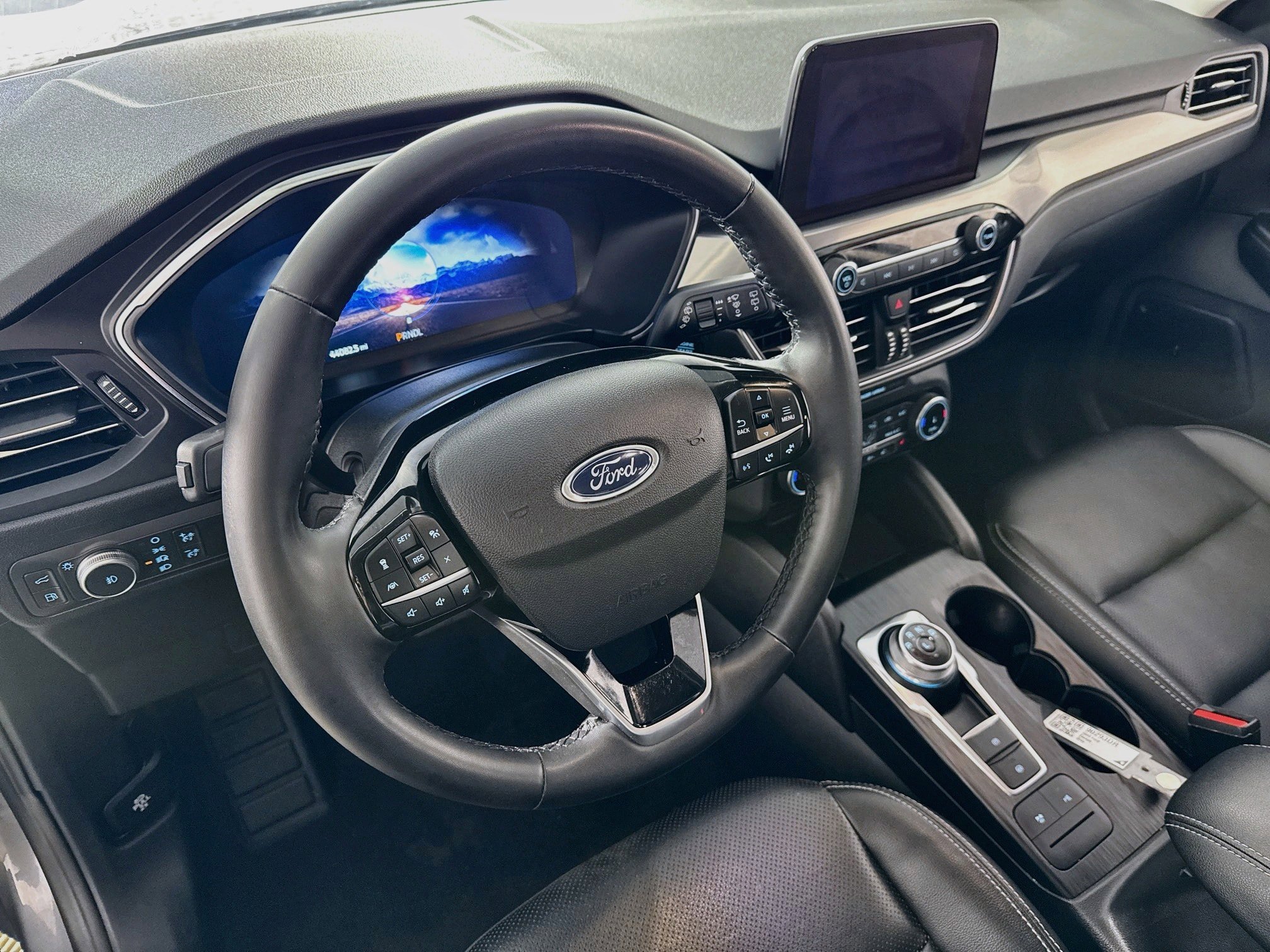 Used 2022 Ford Escape Titanium AWD/4WD image 12