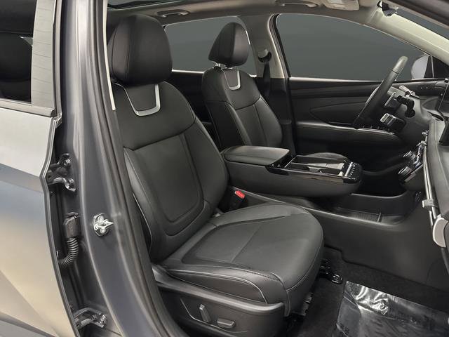 Used 2025 Hyundai Tucson Limited image 33